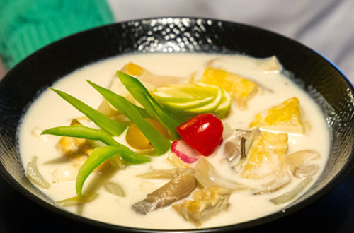 Image plat: Tom Kha Kaï